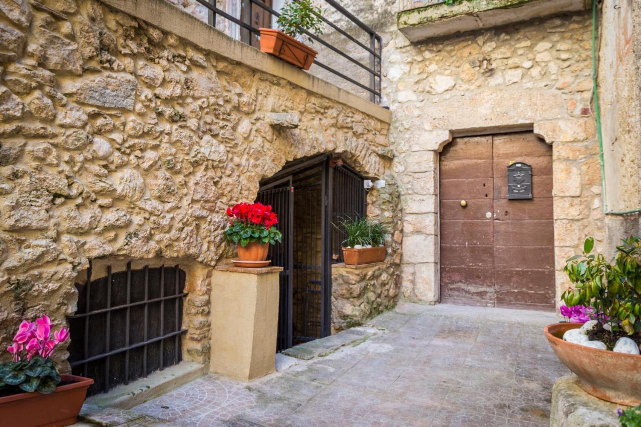 Casa Vacanze Porta Manfredi Arce Eksteriør bilde